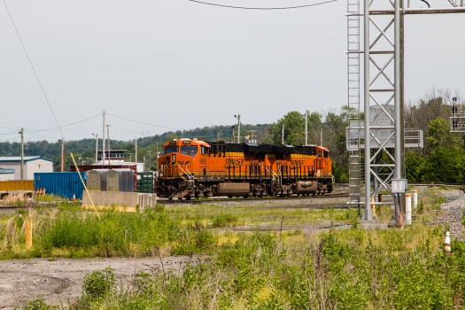 BNSF ES44C Sitting at Brunswick
